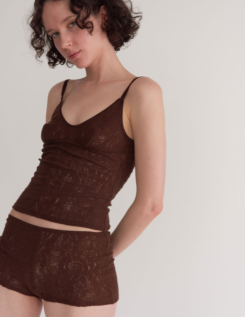 a model in the georgia cami and guinevere shorts in carob brown