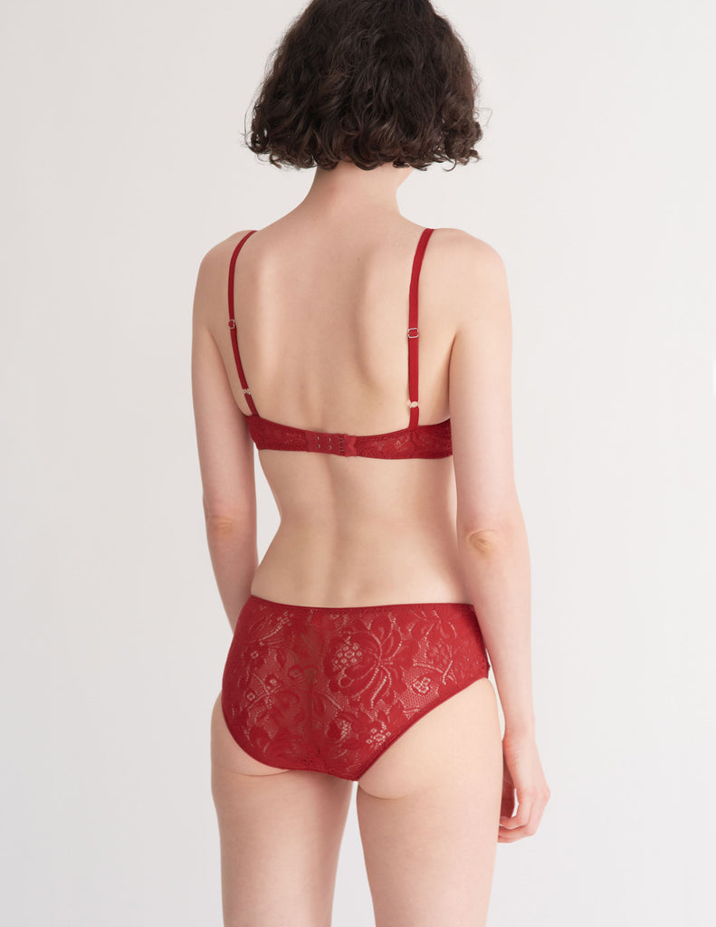 a model in the tamara bralette and imogen hipster in cardinal red